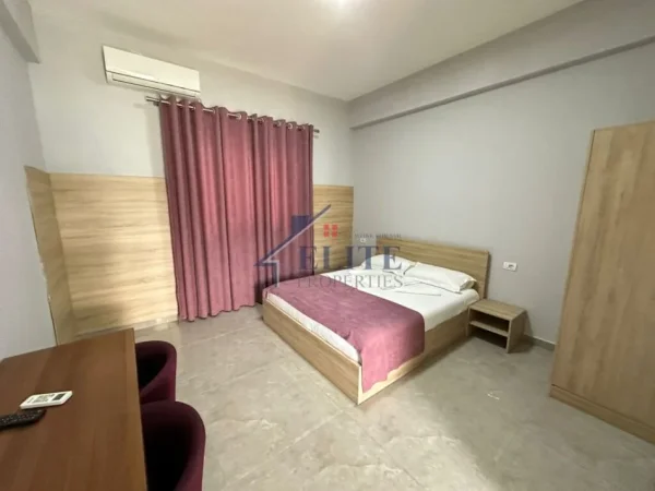 Tirane, jepet me qera hotel , 370 m² 3.500 € (Peze Helmes)