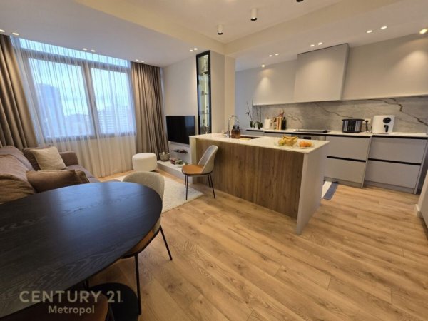 Tirane, jepet me qera apartament 1+1+Aneks+Ballkon Kati 5, 64 m² 800 € (RRUGA E DURRESIT)