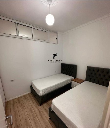 Tirane, jepet me qera apartament 2+1 Kati 6, 74 m² 500 € (RRUGA 5 MAJI)