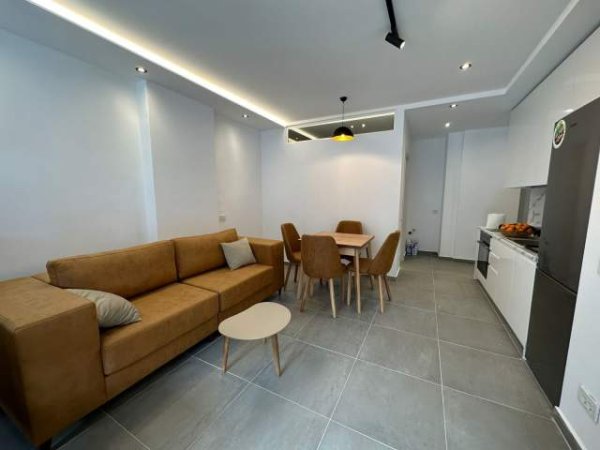 Tirane, jepet me qera garsonier 1+1 Kati 2, 50 m² 400 Euro (rruga Ndre Mjeda)