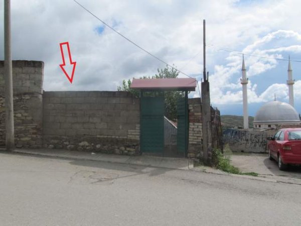 shitet Tokë dhe Ndërtese 138 m² , 2.240.000 Leke (Lagja Tregu, Peshkopi)