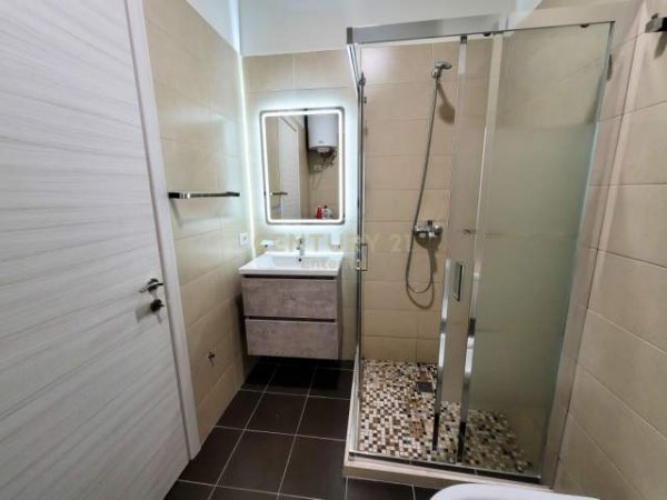 Tirane, jepet me qera apartament 1+1 Kati 4, 77 m² 400 Euro (Kodra e Diellit)