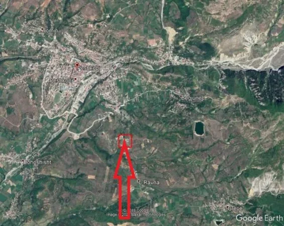 Shitet Toke 610 m2 dhe Ndertese 246 m2, Cmimi Fillestar 7,146,221 Lekë (Lagja Nazmi Rushiti, Peshkopi)