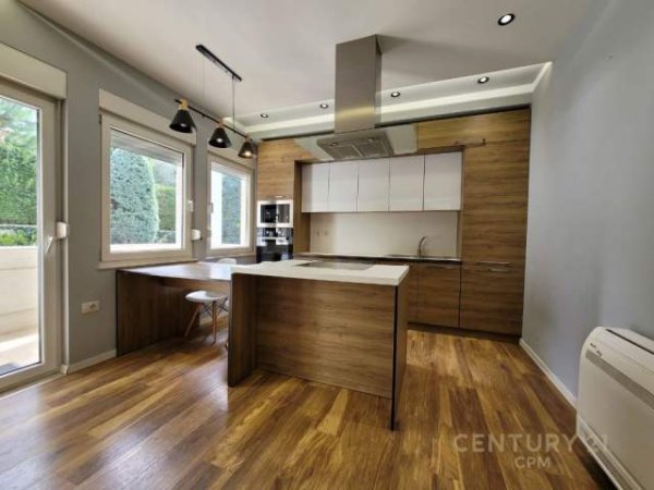 Tirane, jepet me qera Vile 2 Katshe Kati 0, 406 m² 4.000 Euro (White House, Qendra Tregtare TEG)