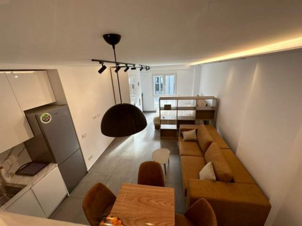 Tirane, jepet me qera garsonier 1+1 Kati 2, 50 m² 350 Euro (Rr: Ndre Mjeda ISh parku autobusave)