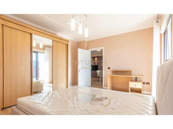Tirane, shitet apartament 2+1 Kati 9, 120 m² 240.000 Euro