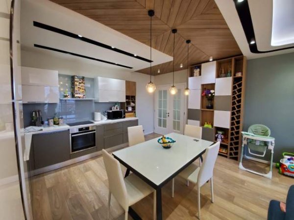 Tirane, shitet apartament 3+1+A+BLK Kati 11, 98 m² 180.000 Euro (Perballe Kompleksit Delijorgji) PARK28698