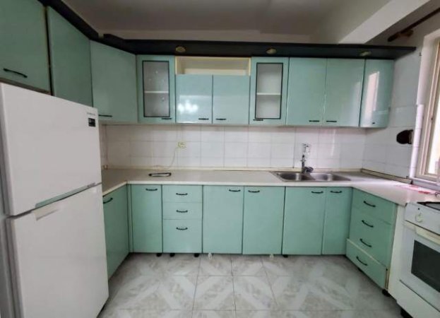 Durres, jepet me qera apartament 2+1+BLK Kati 2, 250 Euro (Rruga Llacit,Ish Rajoni)