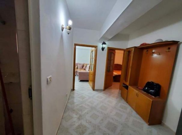 Durres, jepet me qera apartament 2+1+BLK Kati 2, 250 Euro (Rruga Llacit,Ish Rajoni)