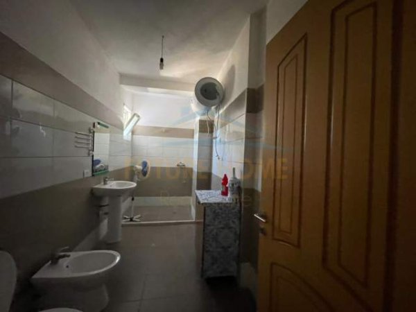Durres, ofert apartament 1+1+BLK Kati 2, 52 m² 200 Euro (Ujesjellesi)