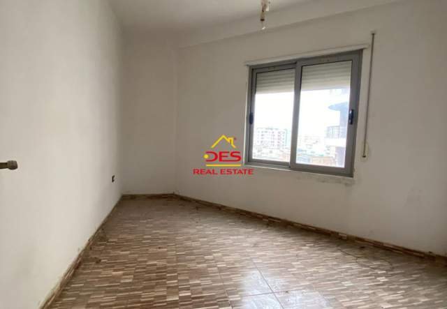 Vlore, shitet apartament Kati 8, 96 m² 81.659 Euro (Bulevardi Isamil Qemali, Vlorë)