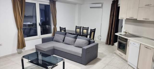 Tirane, jepet me qera apartament 2+1 Kati 5, 80 m² 500 Euro (Vasil Shanto)