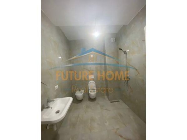 Tirane, jepet me qera apartament Kati 5, 95 m² 420 Euro (Jordan Misja)
