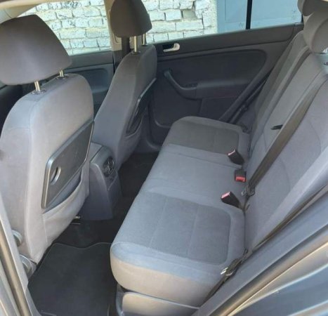 Tirane, shes makine Volkswagen Golf plus Viti 2007, 3.900 Euro