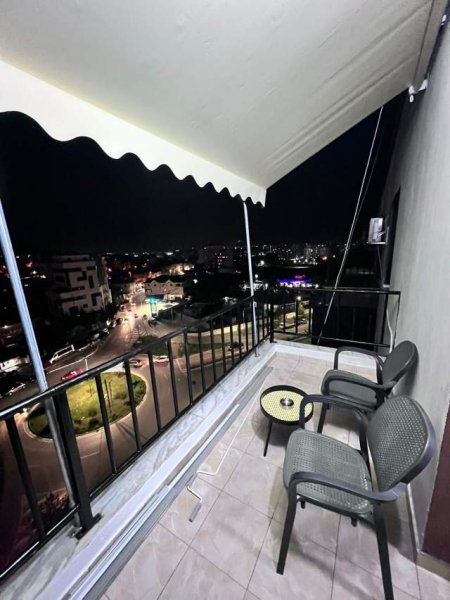 Tirane, jepet me qera apartament 1+1+BLK Kati 8, 78 m² 400 Euro (BULEVARDI MIGJENI)