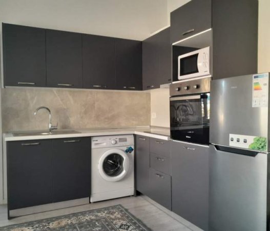 Tirane, jepet me qera apartament 1+1+BLK Kati 5, 70 m² 450 Euro (nikolla lena)