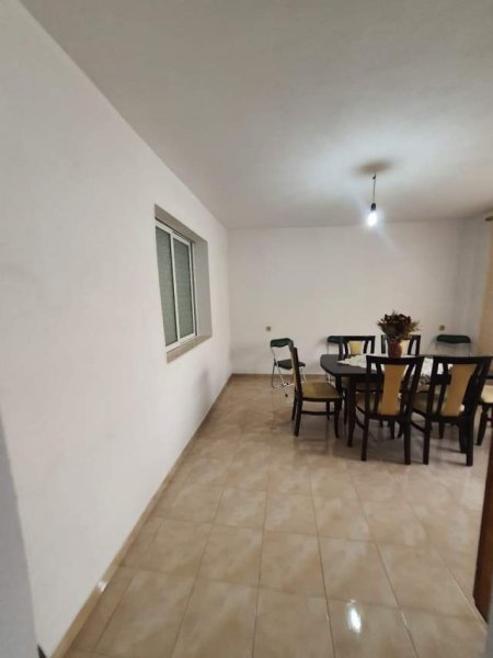 Tirane, shitet apartament 3+1 Kati 0, 95 m² 95.000 Euro (Kongresi i manastirit)