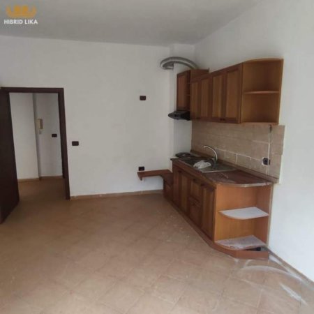 Mali Robit, shes apartament Kati 4, 55 m² 45.000 Euro (Mali i Robit)