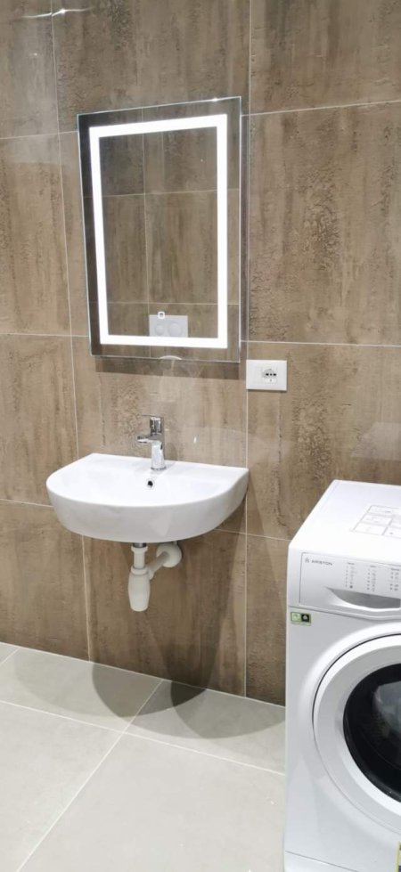 Tirane, jepet me qera apartament 2+1+BLK Kati 4, 120 m² 550 Euro (Kujtim Laro 2)