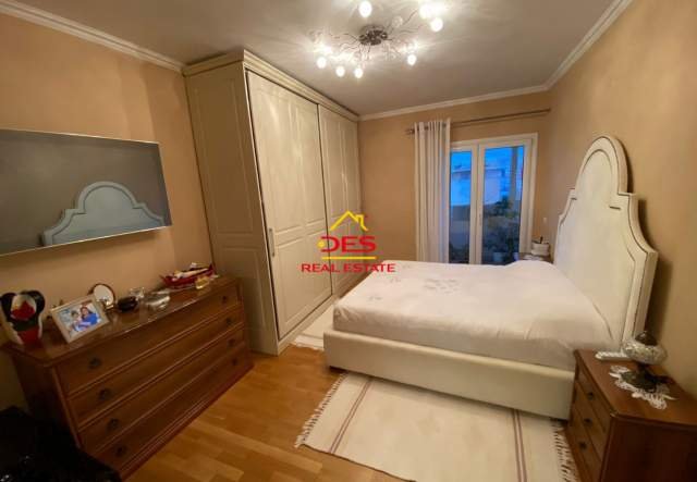 Vlore, shitet apartament Kati 6, 128 m² 128.000 Euro (Rruga Demokracia,Vlorë)