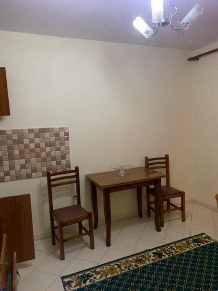 Tirane, jepet me qera apartament 1+1+BLK Kati 2, 50 m² 35.000 Leke (rruga Haxhi Hysen Dalliu)