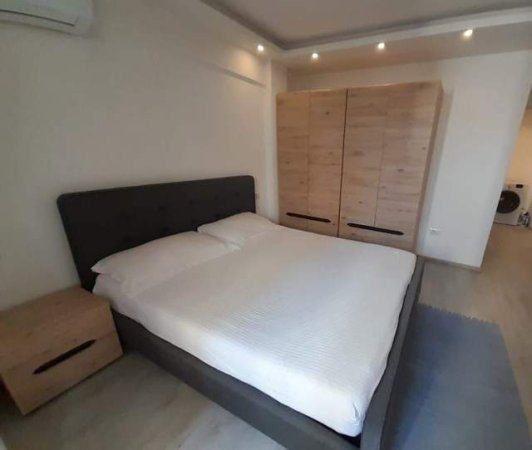 Tirane, jepet me qera shtepi 2+1+BLK Kati 0, 124 m² 500 Euro (rruga Karl Gega)