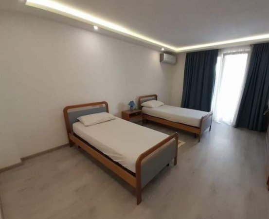Tirane, jepet me qera shtepi 2+1+BLK Kati 0, 124 m² 500 Euro (rruga Karl Gega)