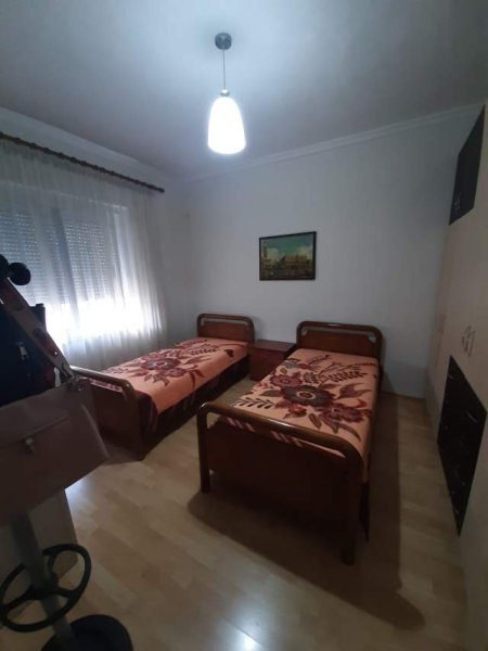 Tirane, jepet me qera apartament 2+1+BLK Kati 3, 72 m² 500 Euro (Rruga e Durresit)