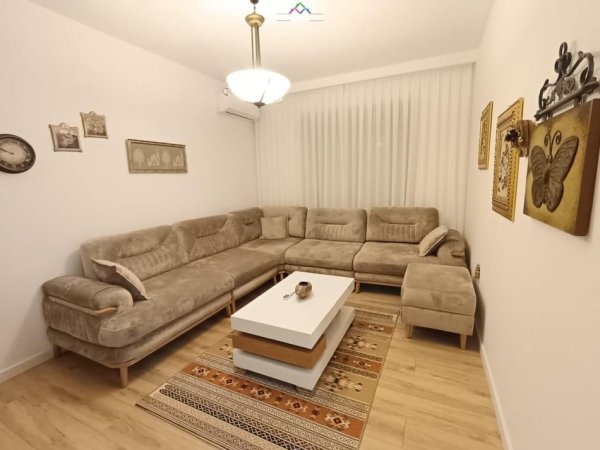 Tirane, jepet me qera apartament 2+1 Kati 3, 80 m² 600 € (don bosko)