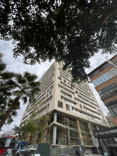 Tirane, shitet apartament 3+1+Ballkon Kati 3, 152 m² 385.000 € (Mine Peza)