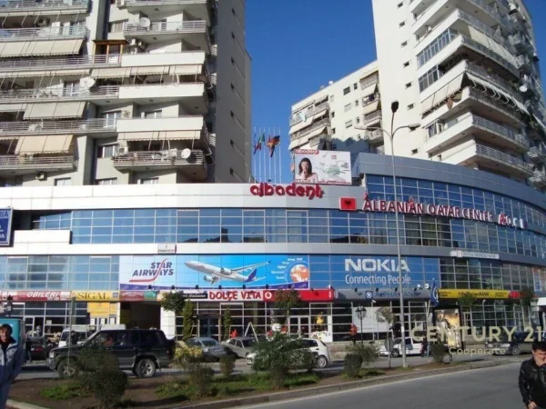Tirane, shes ambjent biznesi Kati 0, 127 m² 750.000 € (ZOGU ZI)