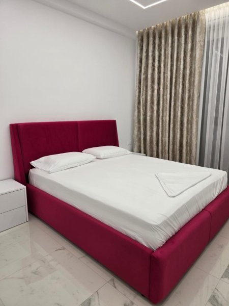 Tirane, jepet me qera apartament 1+1 Kati 5, 75 m² 650 € (Kodra e Diellit)