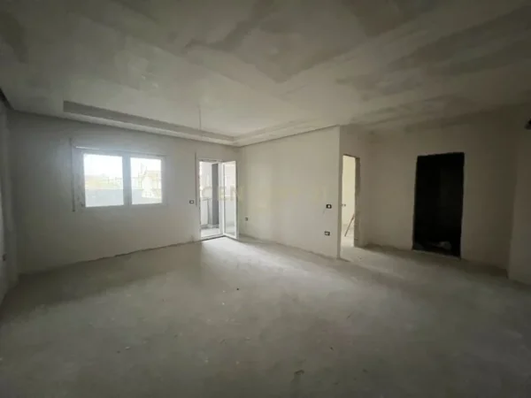 Tirane, shitet apartament 1+1+Ballkon Kati 2, 74 m² 115.000 € (Unaza e Re)