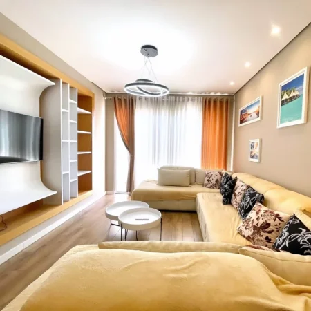 Tirane, shitet apartament 2+1 , 113 m² (Pallatet Cabej)