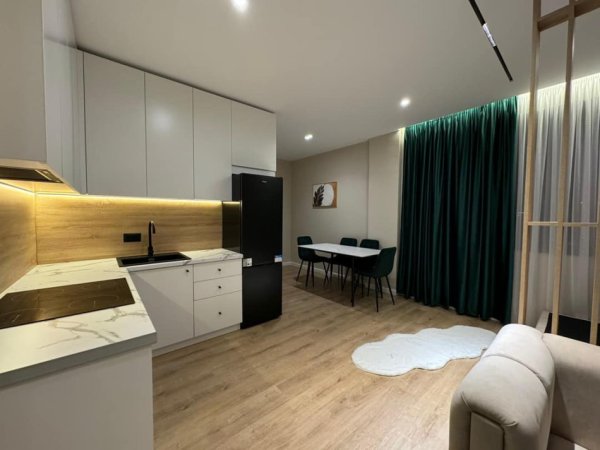 Tirane, shitet garsonier 1+1 , 35 m² 110.000 € (Pazari i Ri)