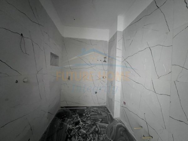 Tirane, shitet apartament 1+1 Kati 2, 74 m² 174.160 € (PAZARI I RI)