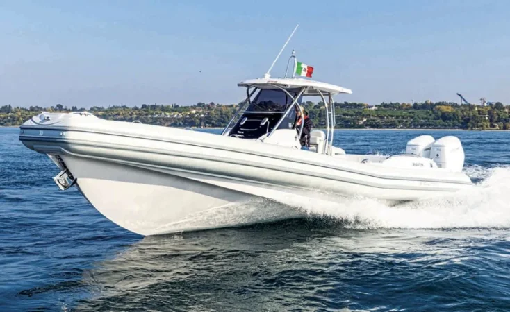 Tirane, gomone Mar-Co , 400.000 €