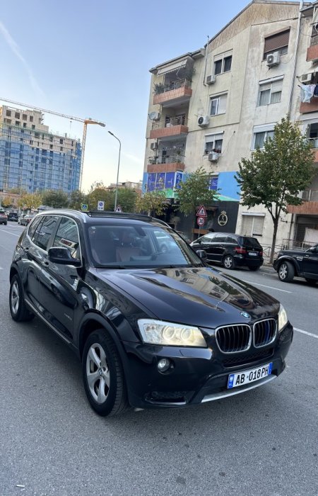 Tirane, shes SUV | Fuoristrad | Xhip BMW X3 Nafte, e zeze automatik Kondicioner 178 km 12.500 €