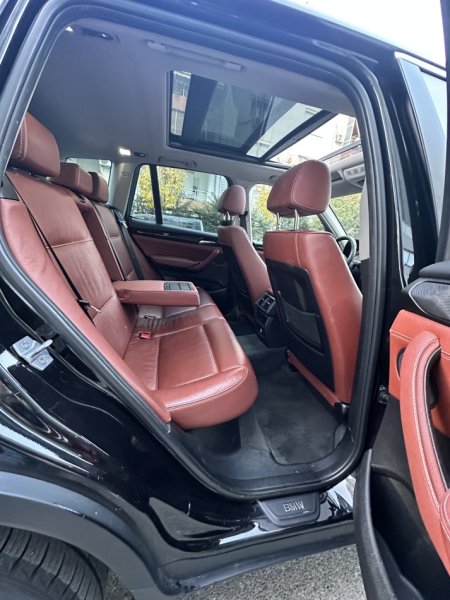 Tirane, shes SUV | Fuoristrad | Xhip BMW X3 Nafte, e zeze automatik Kondicioner 178 km 12.500 €