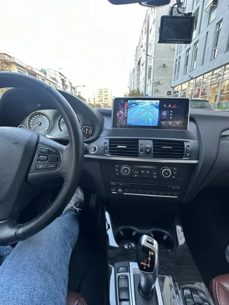 Tirane, shes SUV | Fuoristrad | Xhip BMW X3 Nafte, e zeze automatik Kondicioner 178 km 12.500 €