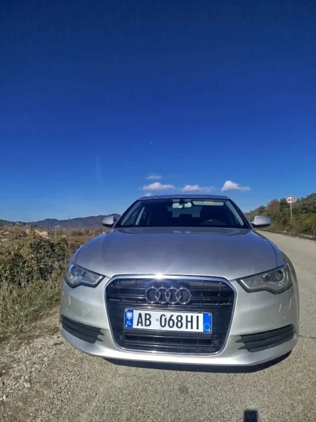 Shiitet/nderrohet me foristrade, Audi A6 Nafte, e argjendtë automatik Klima 240.000 km 9000 €