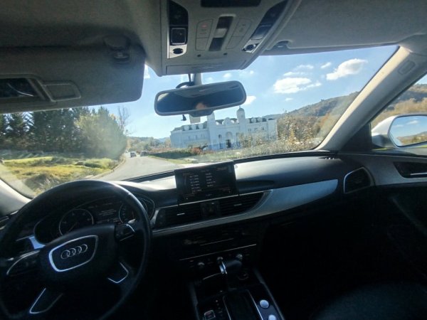 Shiitet/nderrohet me foristrade, Audi A6 Nafte, e argjendtë automatik Klima 240.000 km 9000 €