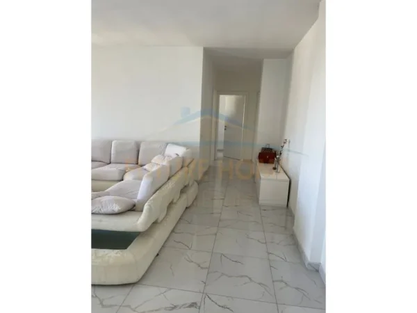 Durres, shitet apartament 3+1 , 160 m² 170.000 € (Shkembi i Kavajes)