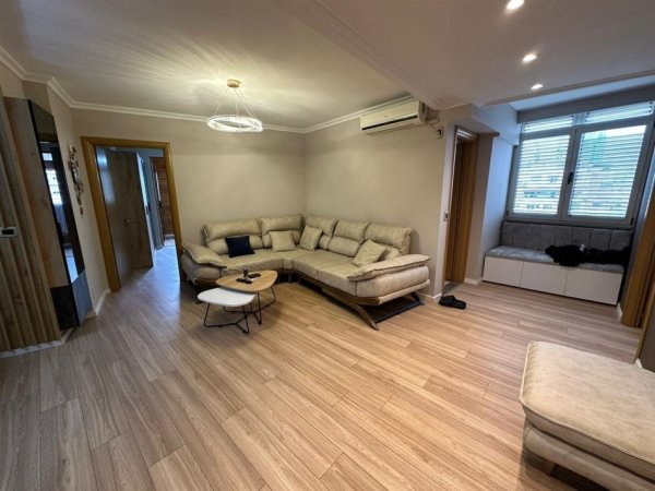 Tirane, shitet apartament+verande | Penthouse 2+1 Kati 10, 112 m² 230.000 € (myslym shyri)