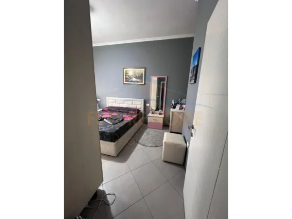 Tirane, shitet apartament 2+1 Kati 8, 103 m² 145.000 € (Unaza e Re)