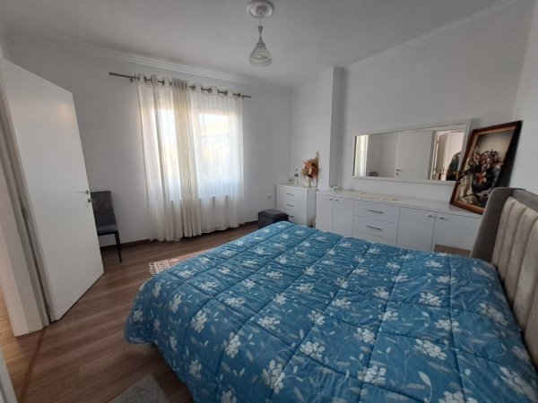 Shtepi private me qira ne Linze 500 Euro