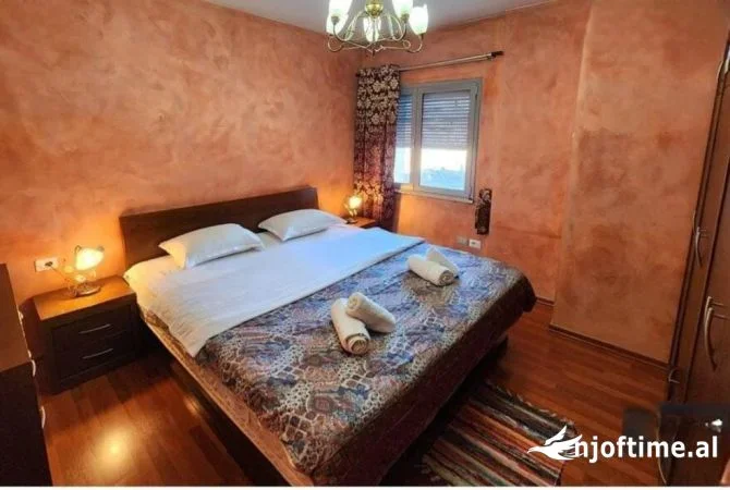 Tirane, shitet apartament 1+1+Ballkon Kati 5, 76 m² 150.000 € (Zogu i Zi)