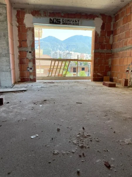 Tirane, shitet apartament 1+1+Aneks+Ballkon Kati 5, 71 m² 95.245 € (Porcelan)