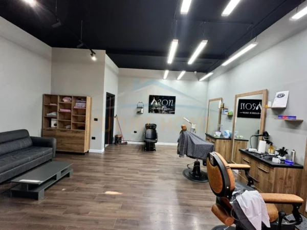 Tirane, shitet ambjent biznesi Kati 0, 40 m² 60.000 € (Don Bosko)