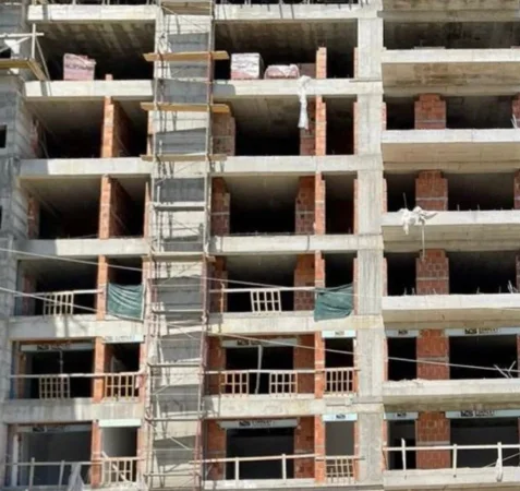 Tirane, shitet apartament 1+1+Ballkon Kati 5, 71 m² 95.250 € (Porcelan / KinoBlock)